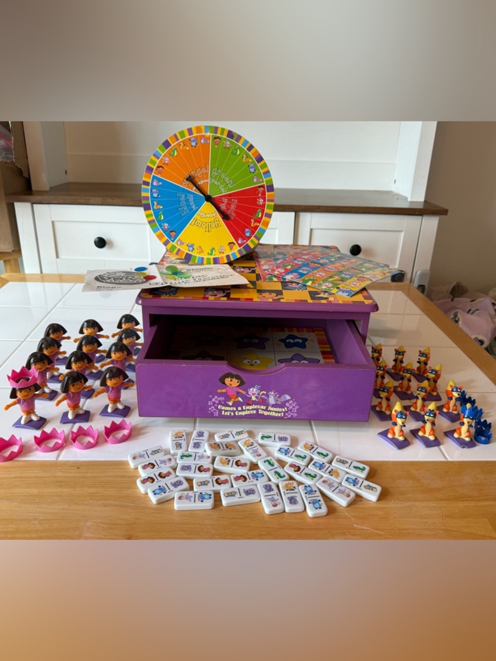 Vintage Y2K Dora the Explorer Game House- Checkers Dominos Bingo +  2006 Viacom - Picture 2 of 16